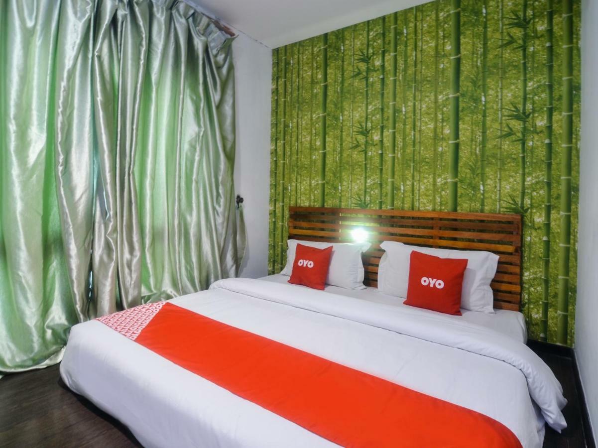 Oyo 1119 Memoire Express Hotel 古晋 外观 照片